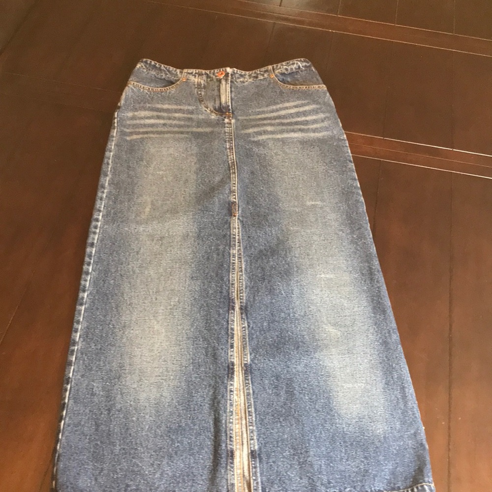 Long Jean Skirt. Hotkiss. Size 7. Great Condition!